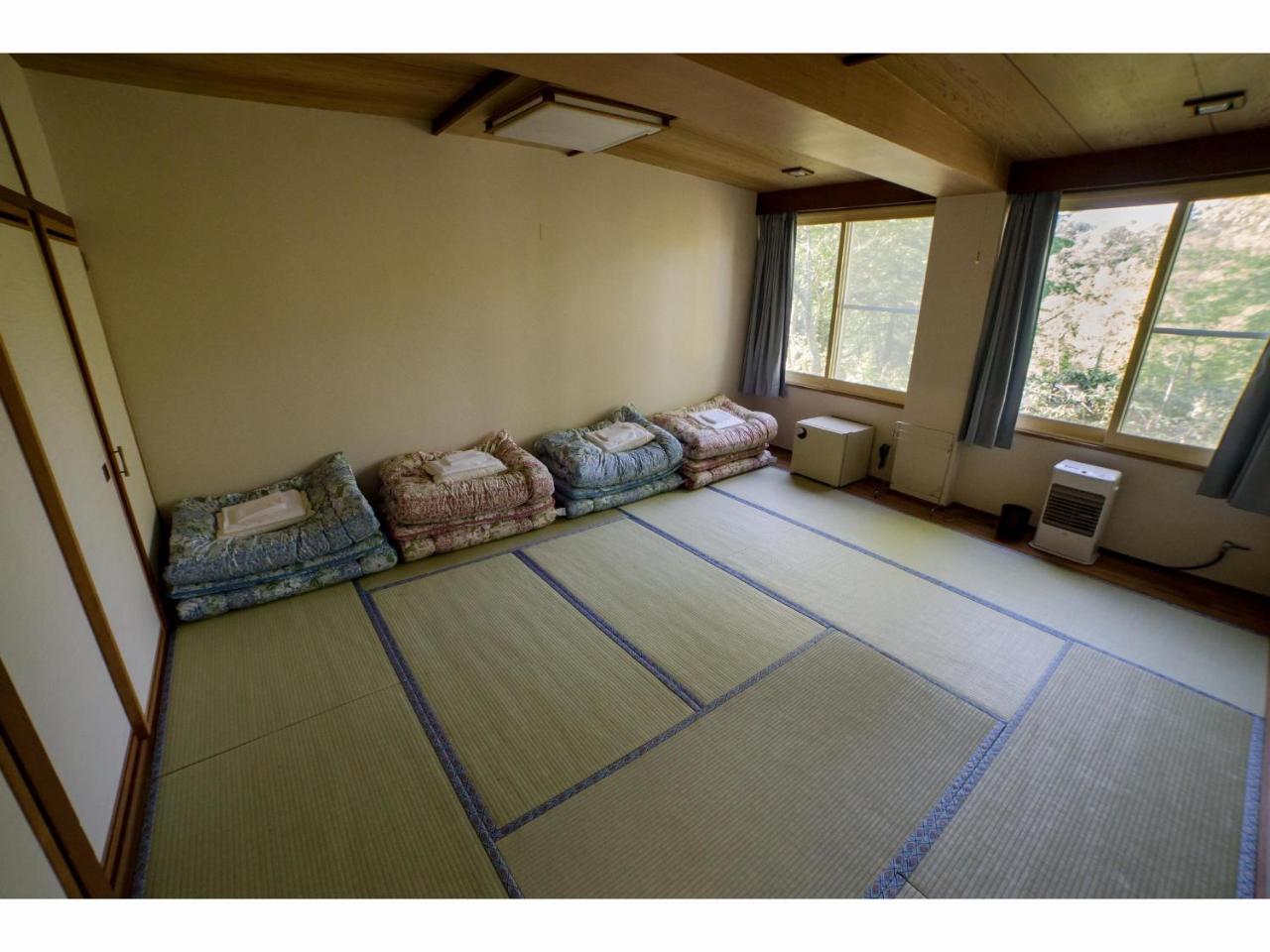 Hotel Biei Shirogane no Yu Esterno foto