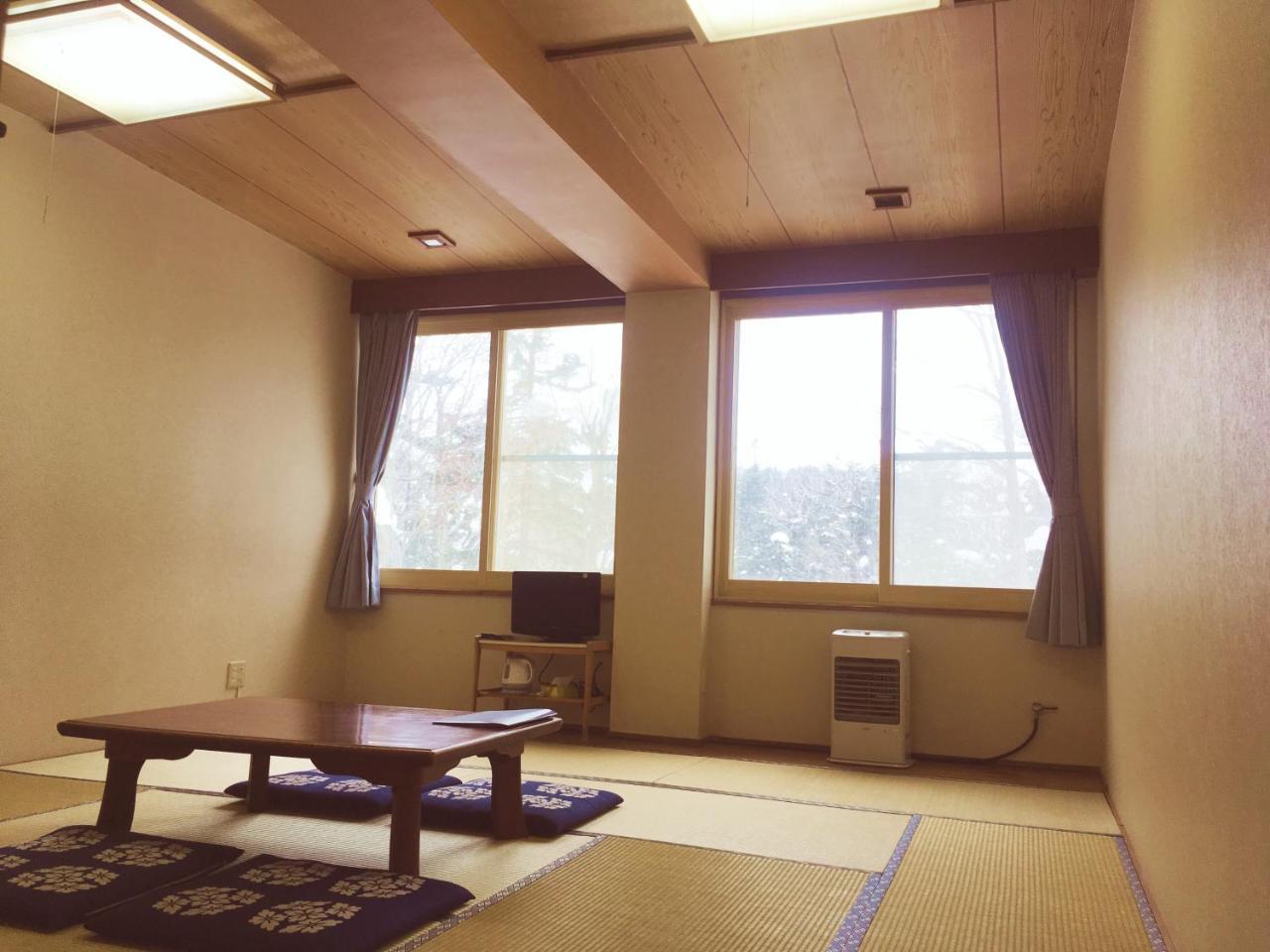 Hotel Biei Shirogane no Yu Esterno foto